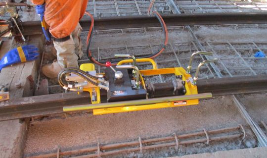 Qpp533 Bullion Rails 22 24 04 2018 15